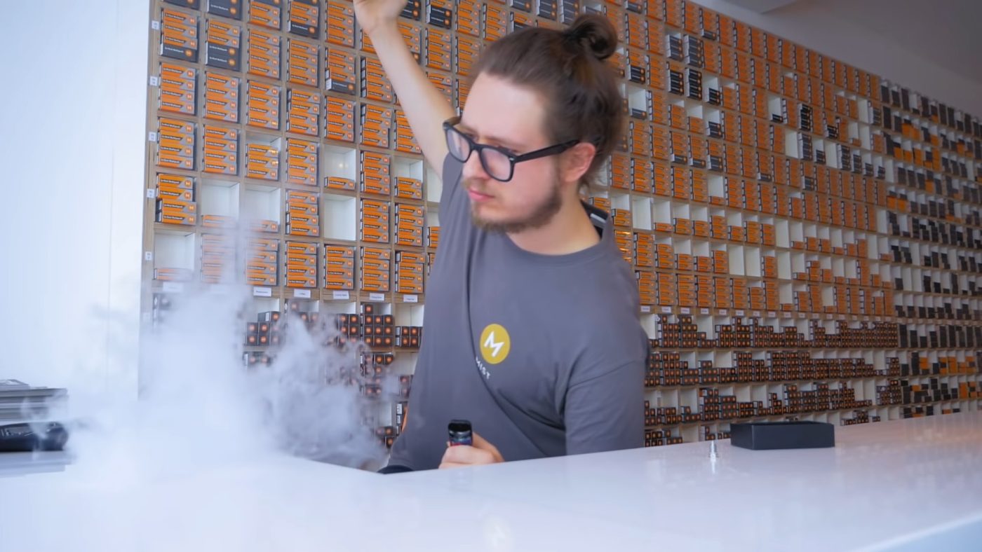 can-you-vape-in-a-pub-the-ultimate-guide-to-vaping-indoors